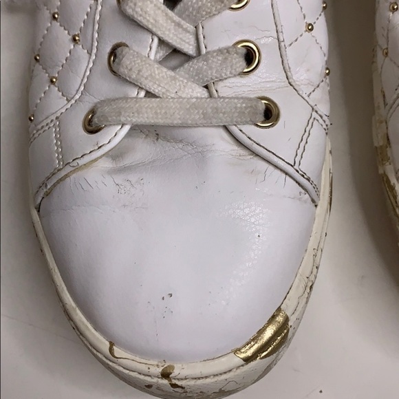 Aldo White Quilted Gold Paint faux leather sneaker casual upcycled sz 9 - Picture 3 of 9